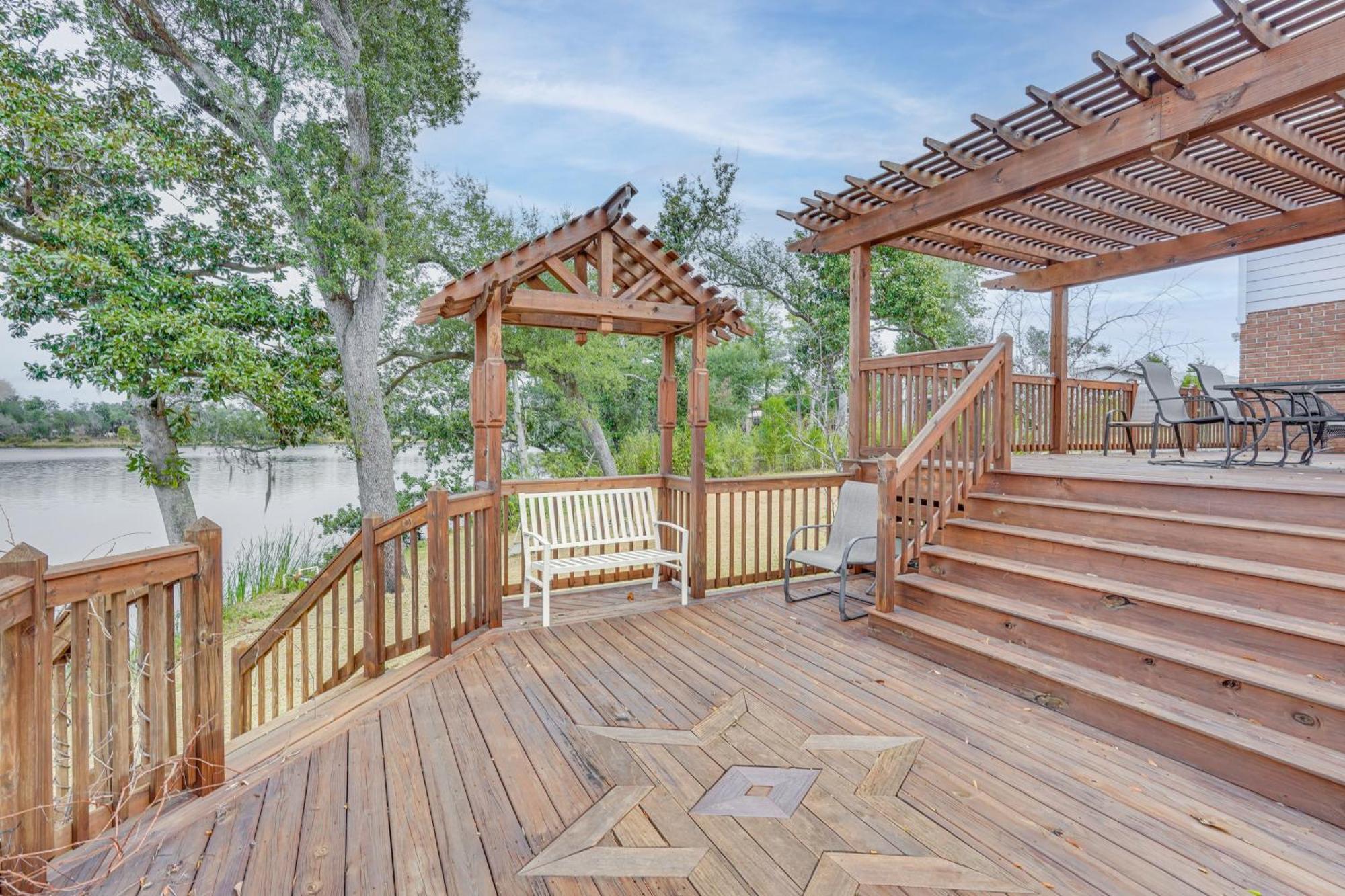 Lakefront Panama City Studio With Hot Tub Access Exterior photo